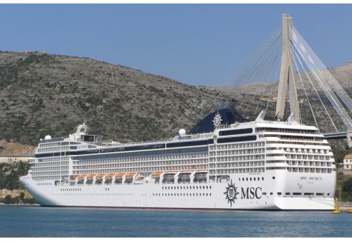 Vista de la Popa del MSC Musica (Dubrovnik)